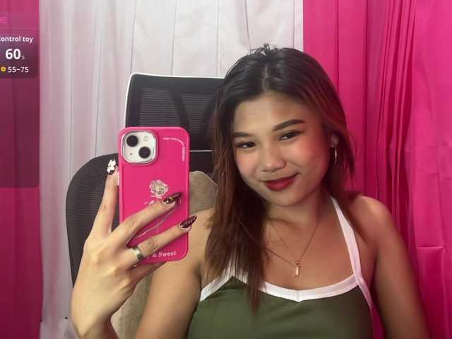 Janecumxx19 live cam on BongaCams