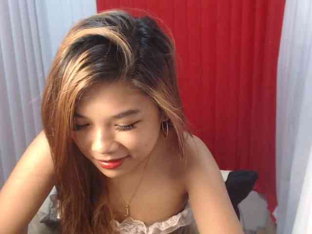 Janecumxx19 webcam