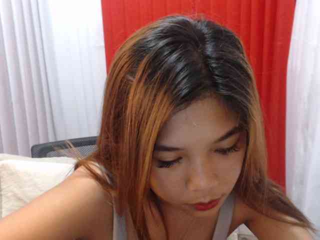 Janecumxx19 webcam