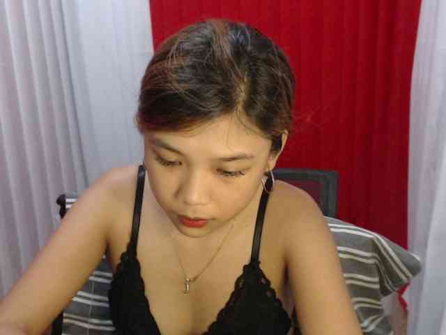 Janecumxx19 webcam