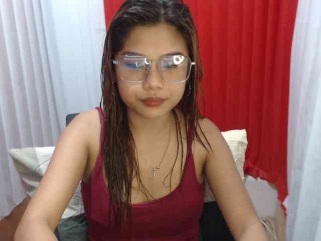 Janecumxx19 webcam