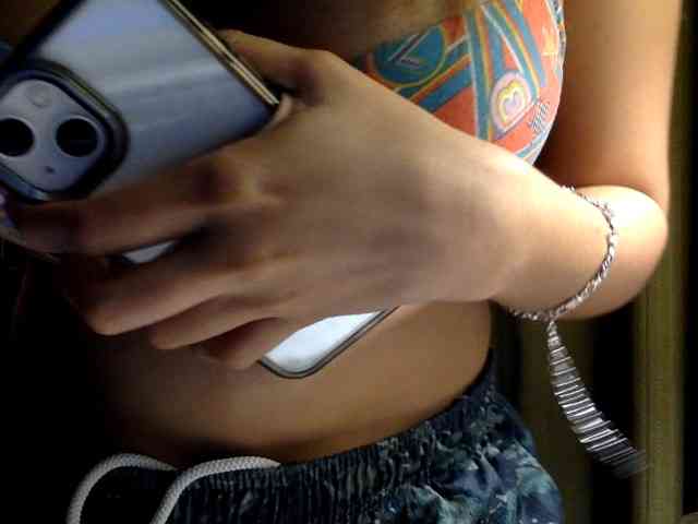 Janecumxx19 webcam