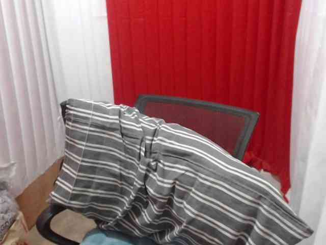Janecumxx19 webcam