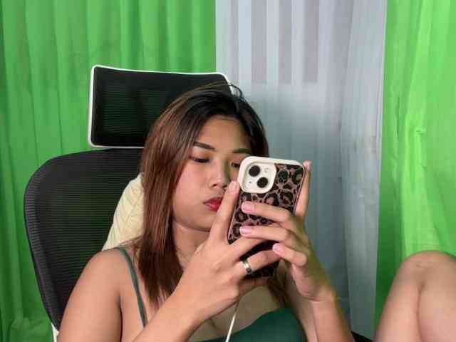 Janecumxx19 webcam