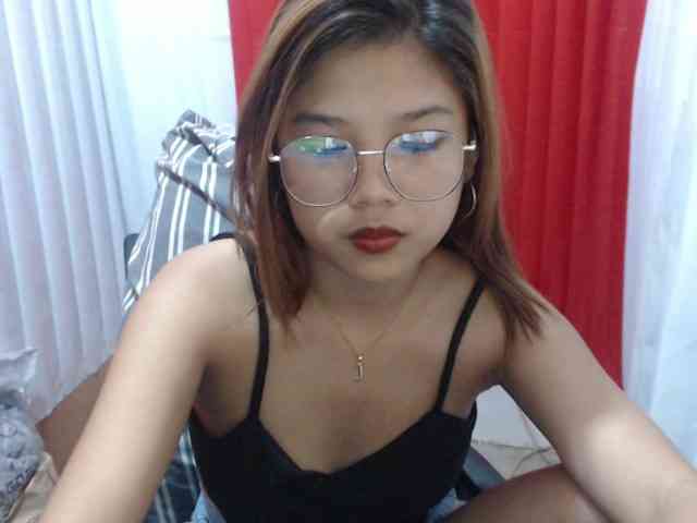 Janecumxx19 webcam