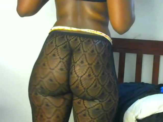 candychic live cam on BongaCams