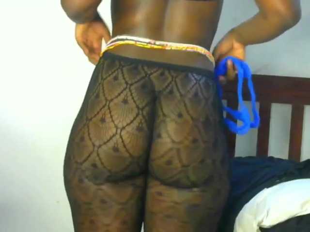 le modèle candychic est en webcam porno dans un show sur le site bongacams, il possède les tags suivants: Ebony,Redhead,Shaved
