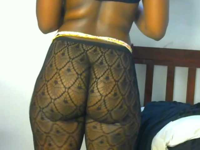 candychic live cam on BongaCams