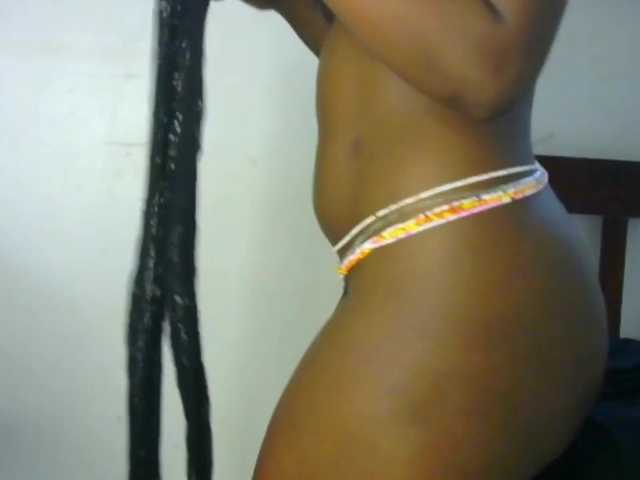 candychic live cam on BongaCams