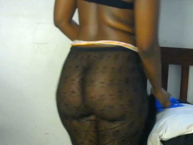 candychic live cam on BongaCams