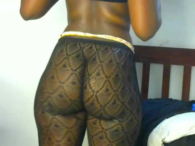 candychic live cam on BongaCams