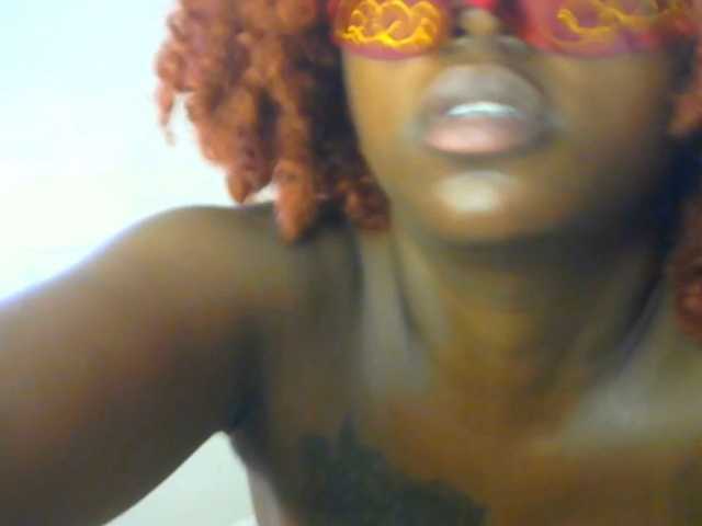 candychic live cam on BongaCams