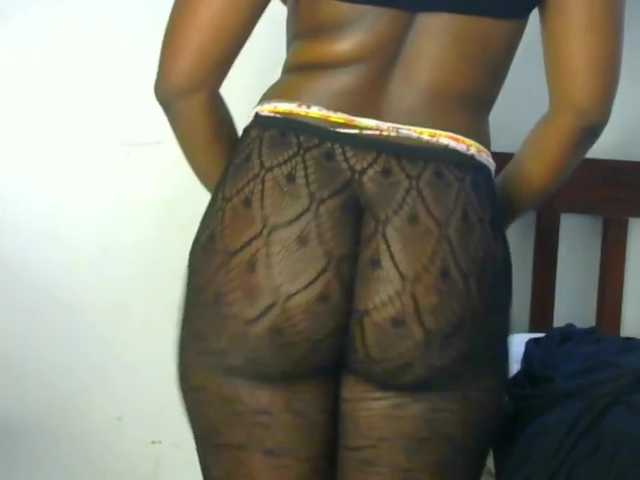 candychic live cam on BongaCams