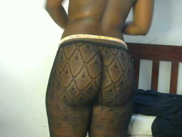 candychic live cam on BongaCams