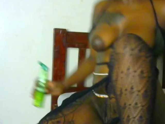 candychic's BongaCams show and profile