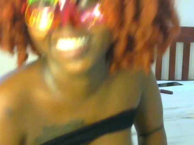 candychic live cam on BongaCams