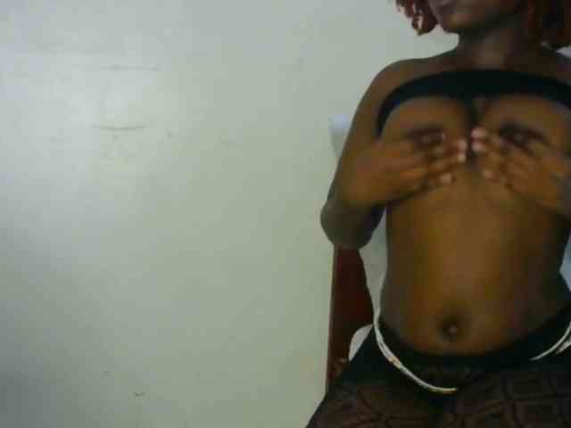 candychic Live Webcam on BongaCams