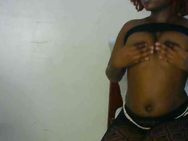 candychic Live Webcam on BongaCams