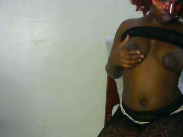 candychic Live Webcam on BongaCams