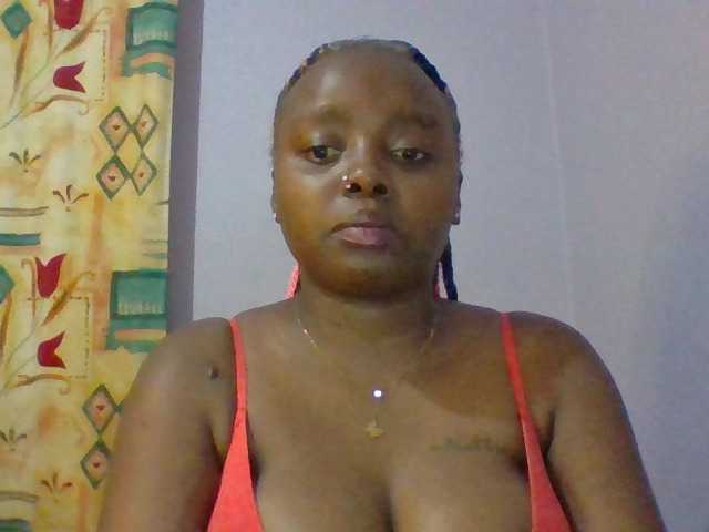 Sexie-boo live cam on BongaCams
