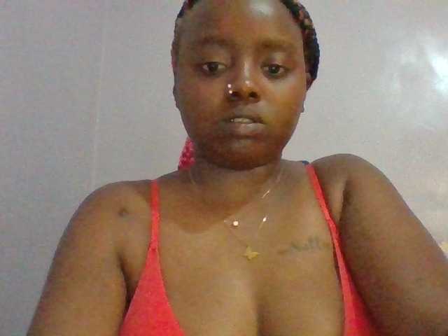 Sexie-boo live cam on BongaCams