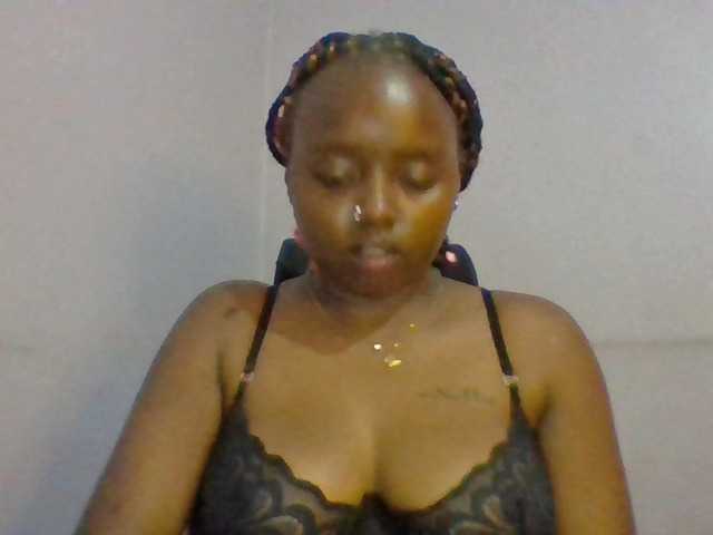 Sexie-boo live cam on BongaCams