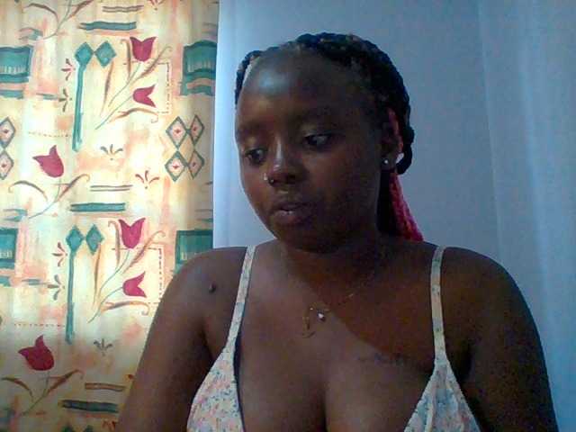 Sexie-boo live cam on BongaCams
