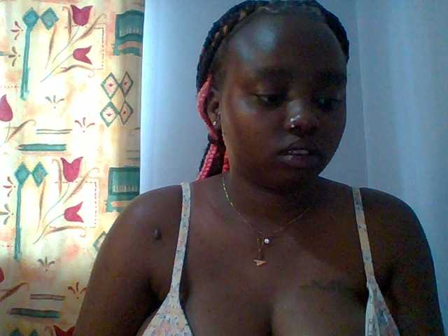 Sexie-boo live cam on BongaCams