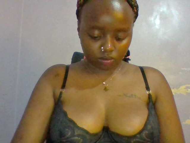 Sexie-boo live cam on BongaCams