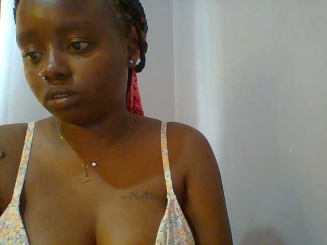Sexie-boo live cam on BongaCams