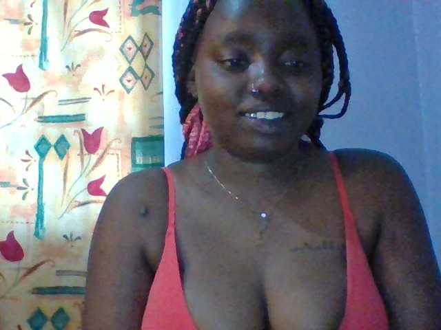 Sexie-boo live cam on BongaCams