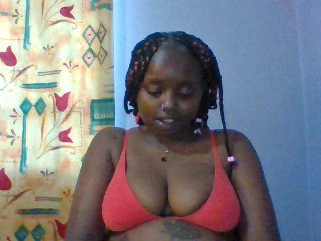 Sexie-boo live cam on BongaCams