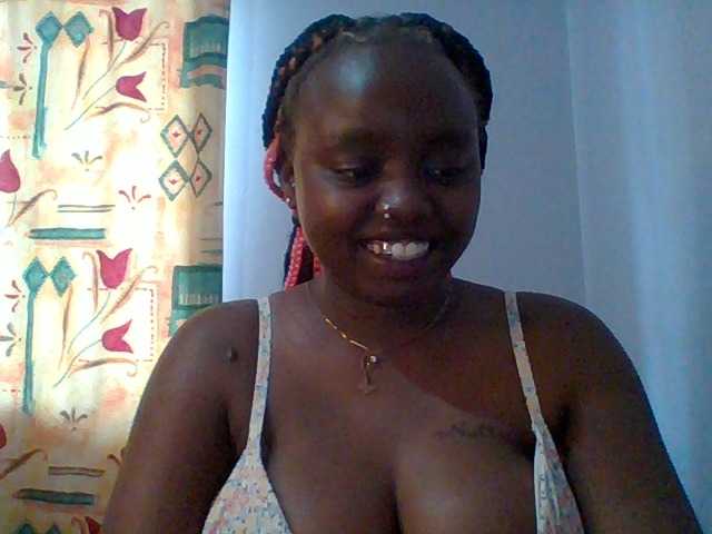Sexie-boo live cam on BongaCams