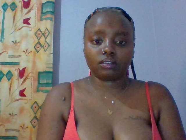 Sexie-boo live cam on BongaCams