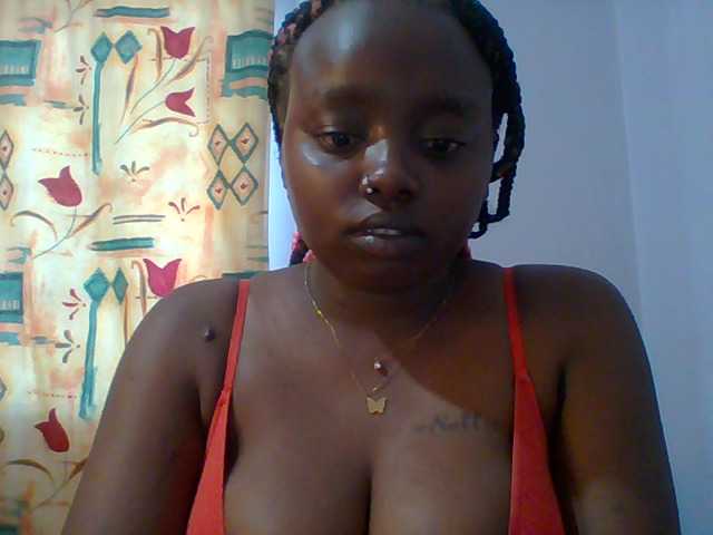 Sexie-boo live cam on BongaCams