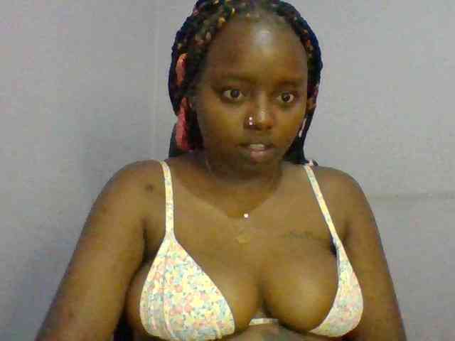 Sexie-boo webcam