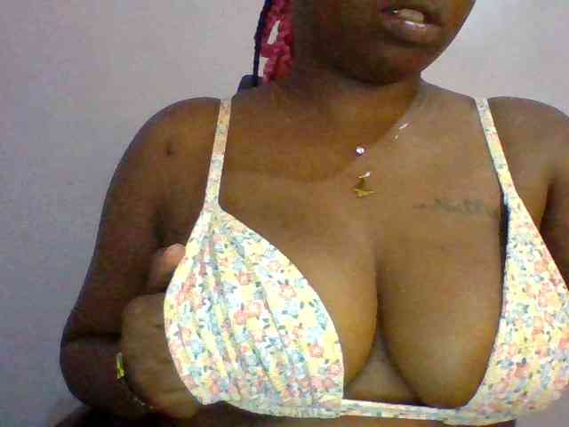Sexie-boo webcam