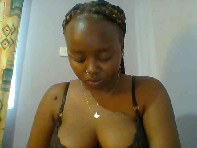 Sexie-boo webcam