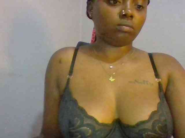 Sexie-boo webcam