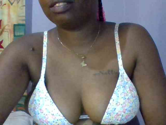 Sexie-boo webcam