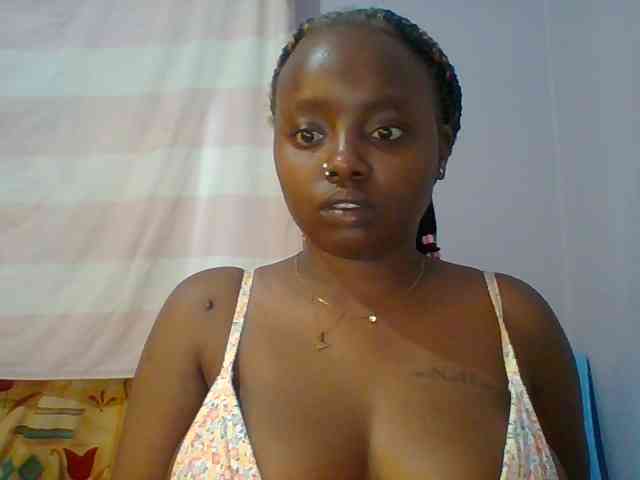 Sexie-boo webcam