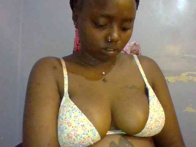 Sexie-boo webcam