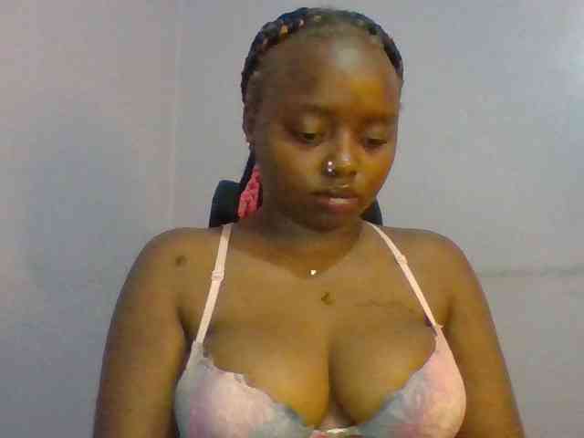 Sexie-boo webcam