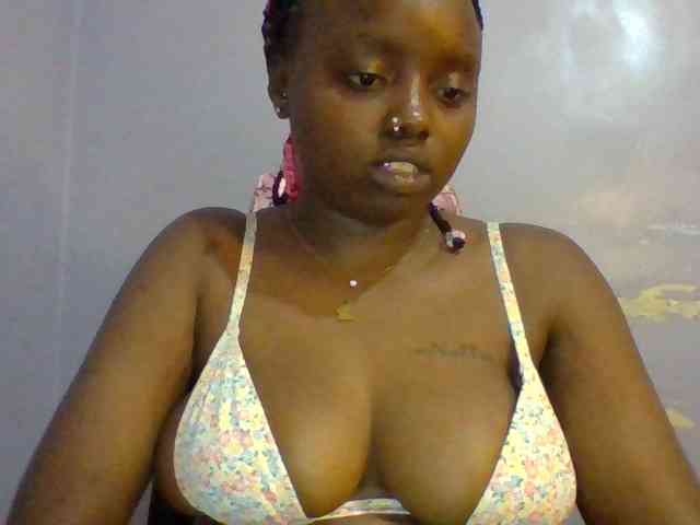 Sexie-boo webcam