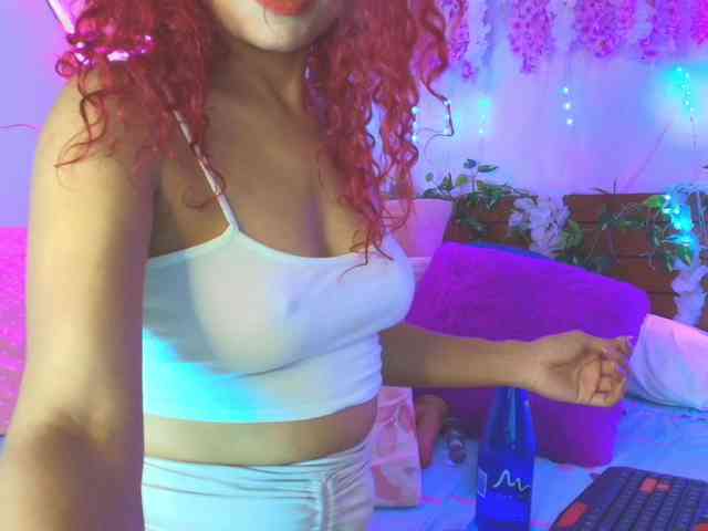 DevoraHarper webcam