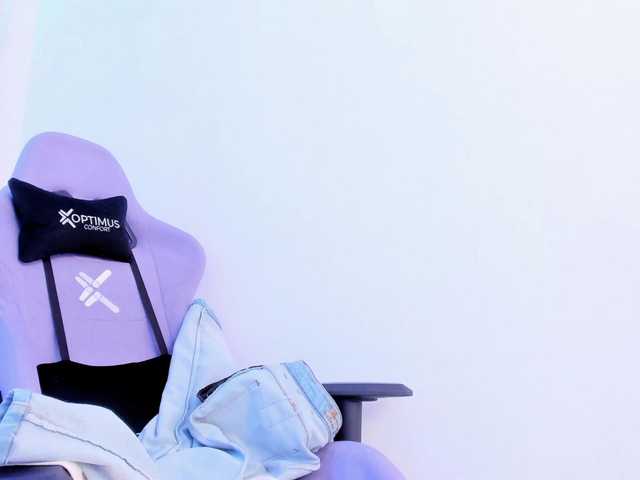 Saamii-robertss01's BongaCams show and profile