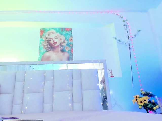 Saamii-robertss01's BongaCams show and profile