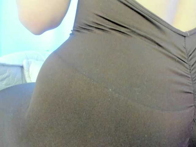 Saamii-robertss01's BongaCams show and profile