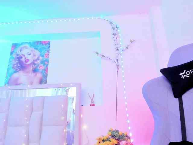 Saamii-robertss01 webcam