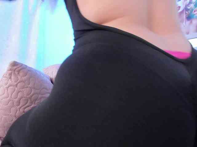 Saamii-robertss01 webcam